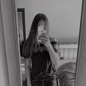 Meet your Posher, Idella